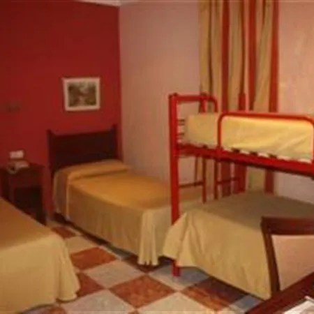 Hotel El Ancla 2*